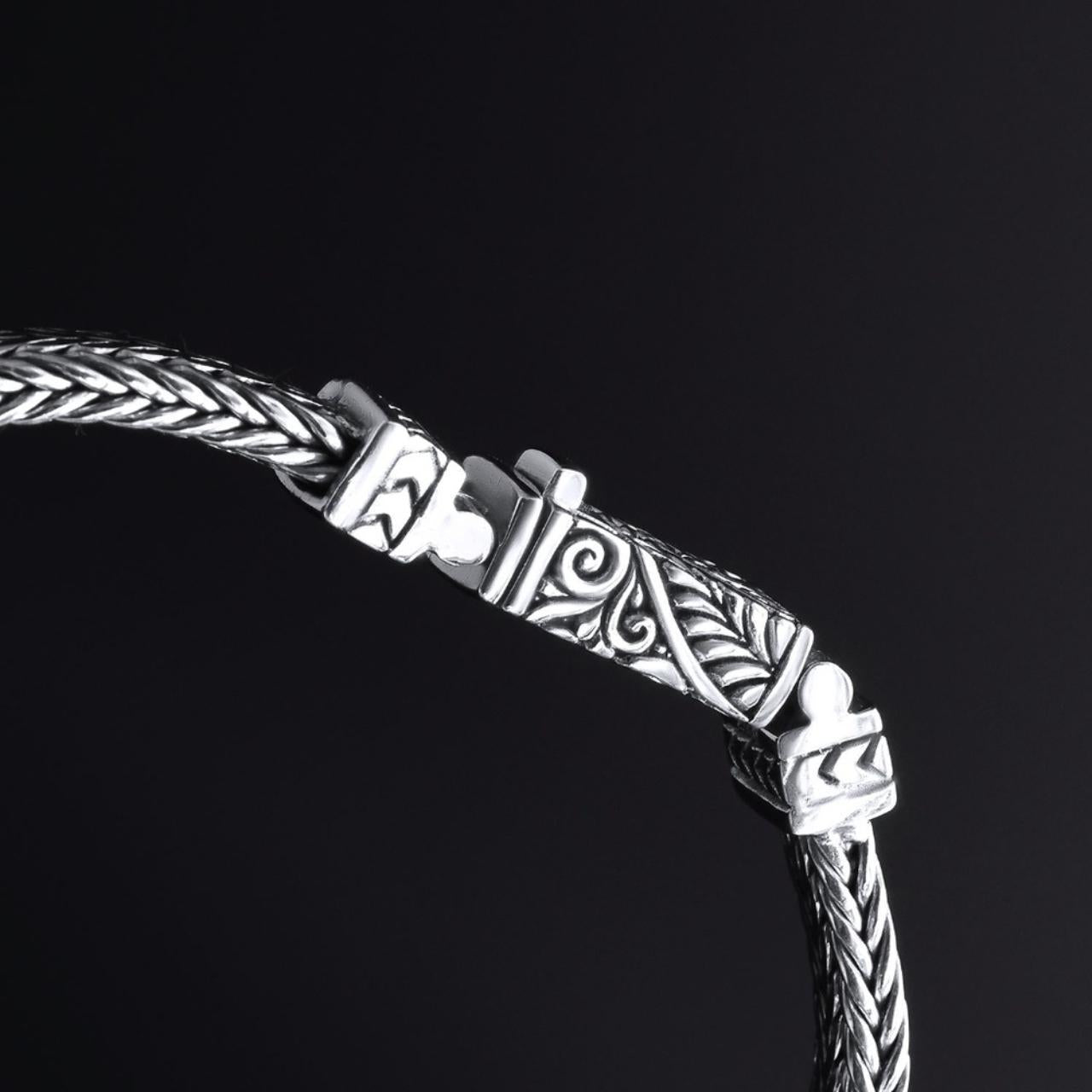 Rectangular Rope Classic Link Bracelet